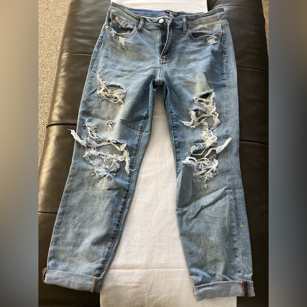 Judy Blue distressed paint splatter boyfriend jeans